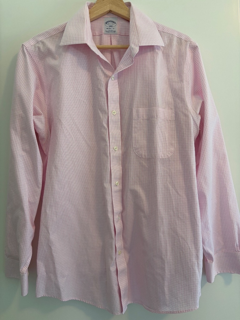 Brooks Brothers no Iron 100% cotton shirt